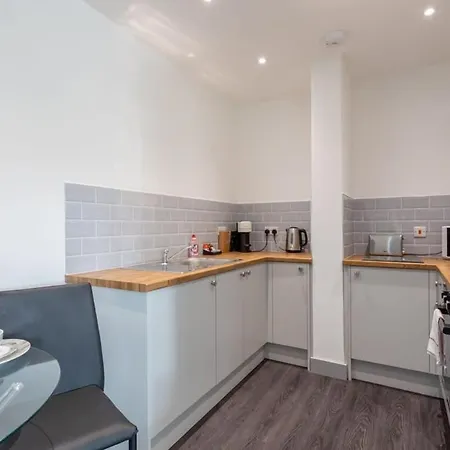 Apartment Modern 1 Bedroom Leeds *