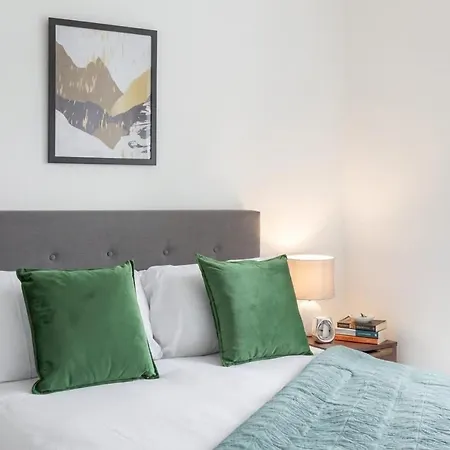 Modern 1 Bedroom