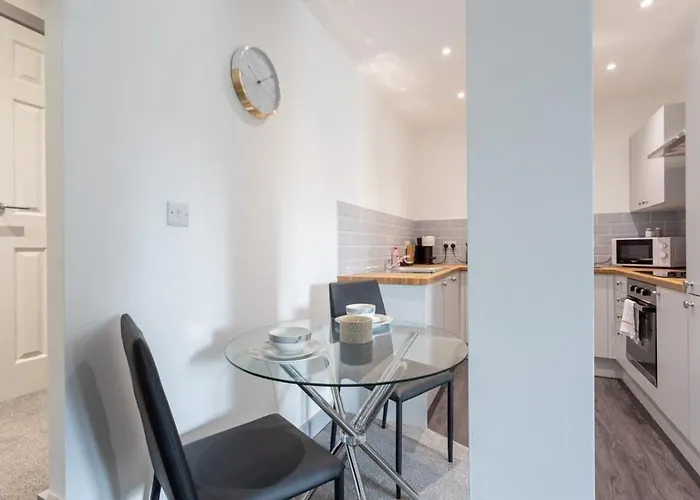 Modern 1 Bedroom דירה לידס